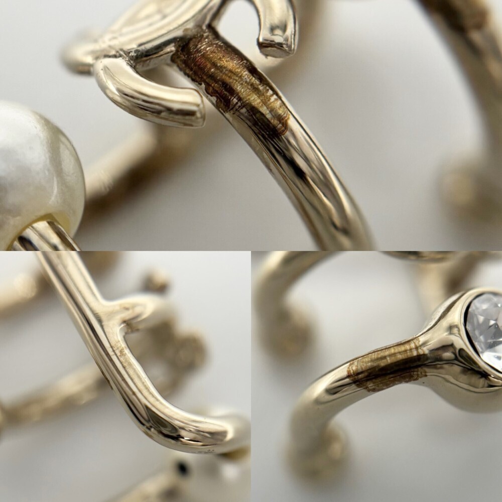 CHANEL Gold Pearl Logo Earrings - Picture 4 of 6